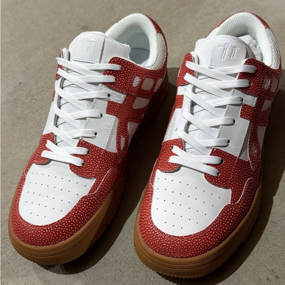Taft Rome men’s size 10 sneaker “Red Stingray” colorway